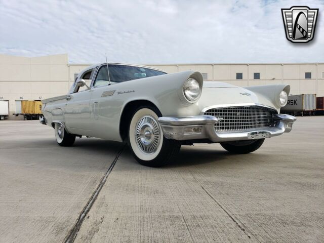 Ford Thunderbird 1957 image number 22