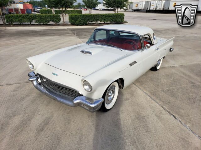 Ford Thunderbird 1957 image number 26