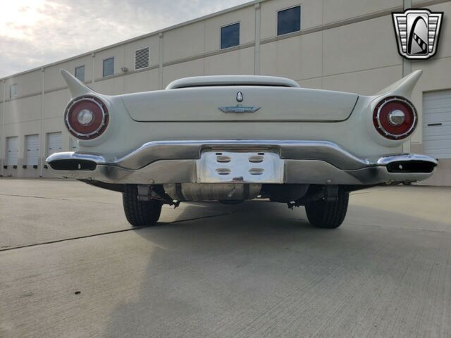 Ford Thunderbird 1957 image number 37