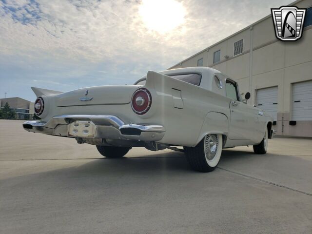 Ford Thunderbird 1957 image number 40