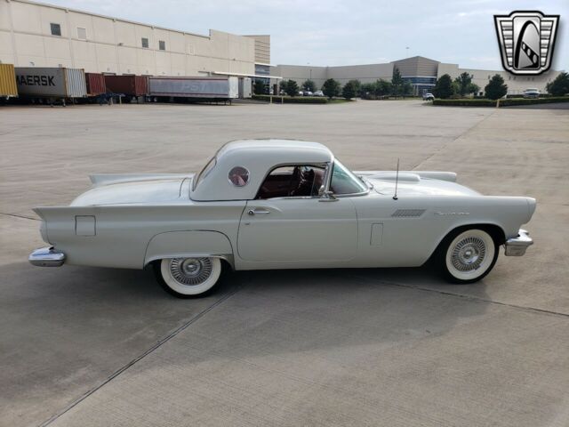 Ford Thunderbird 1957 image number 41