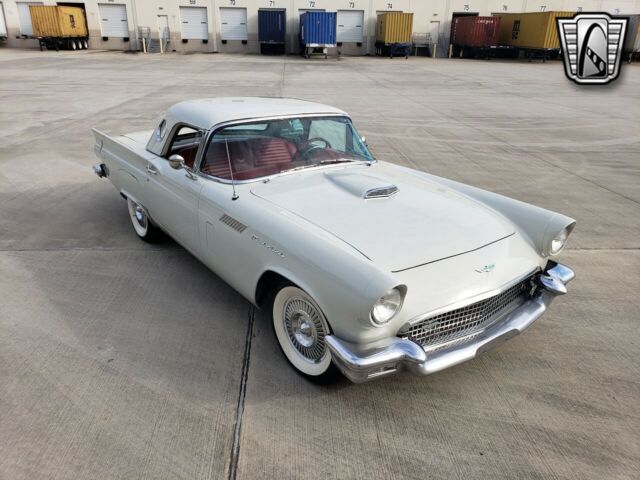 Ford Thunderbird 1957 image number 44