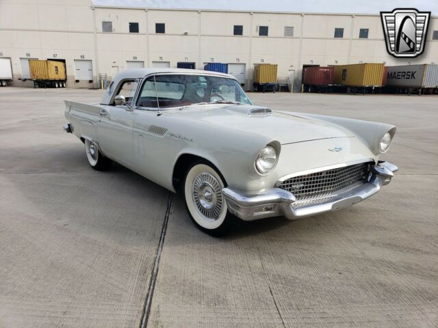 Ford Thunderbird 1957 image number 45