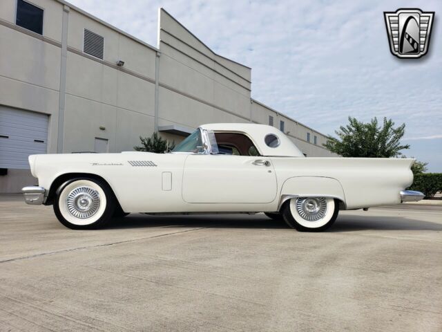 Ford Thunderbird 1957 image number 7