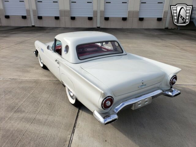 Ford Thunderbird 1957 image number 8