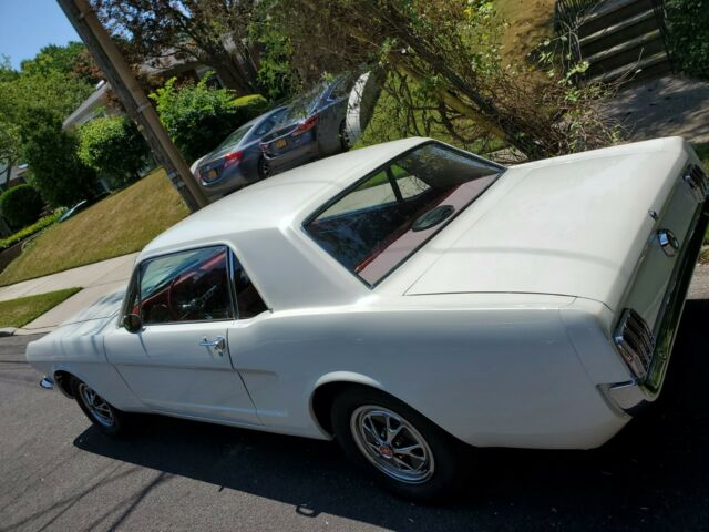 Ford Mustang 1965 image number 1