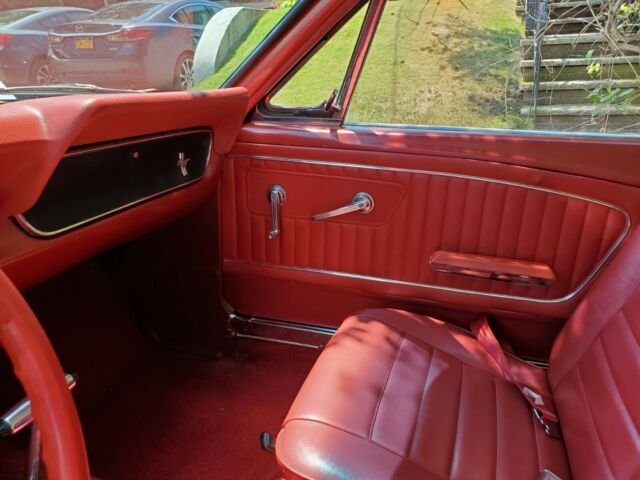 Ford Mustang 1965 image number 8