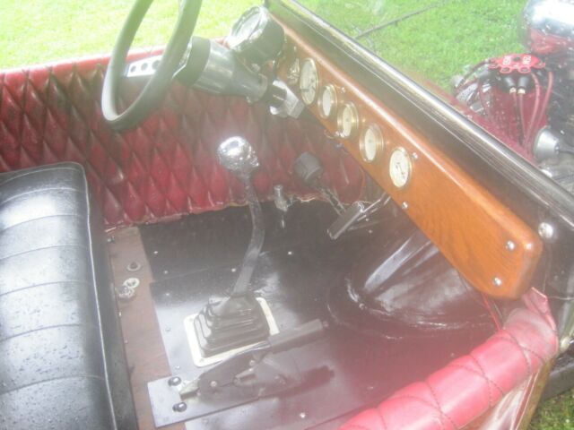 Ford Model T 1923 image number 2
