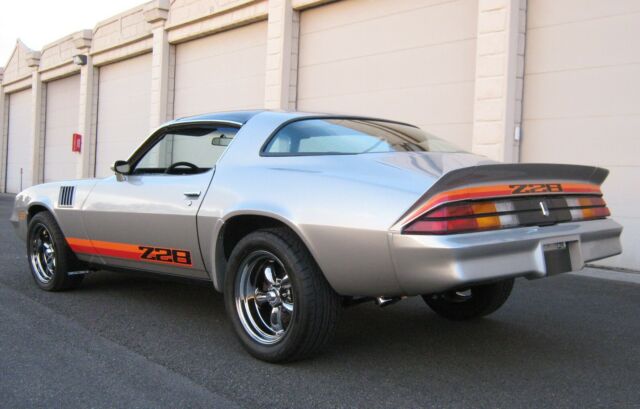 Chevrolet Camaro 1979 image number 15