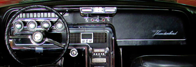 Ford Thunderbird 1965 image number 17