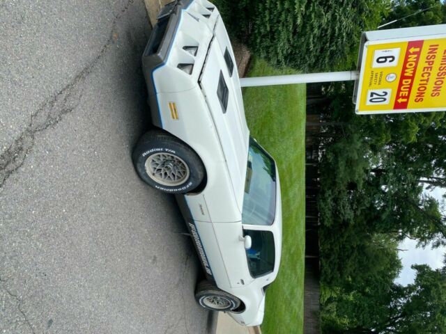 Pontiac Firebird 1979 image number 8
