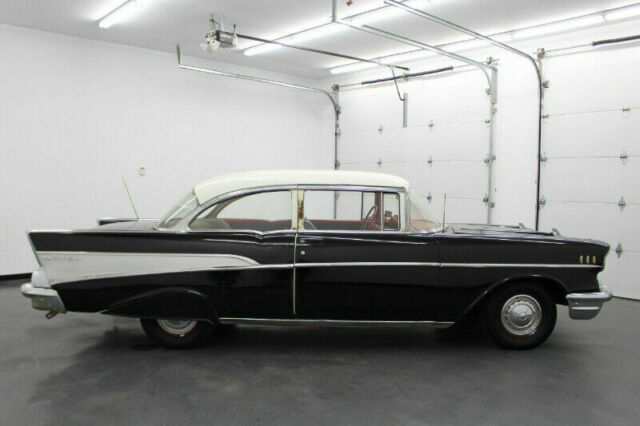 Chevrolet Bel Air/150/210 1957 image number 20