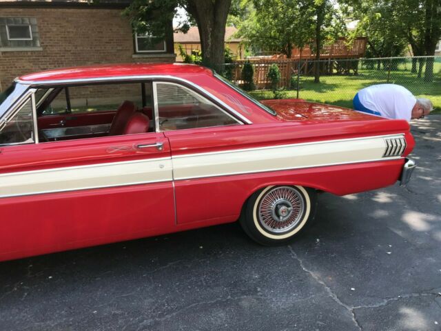 Ford Falcon 1964 image number 1