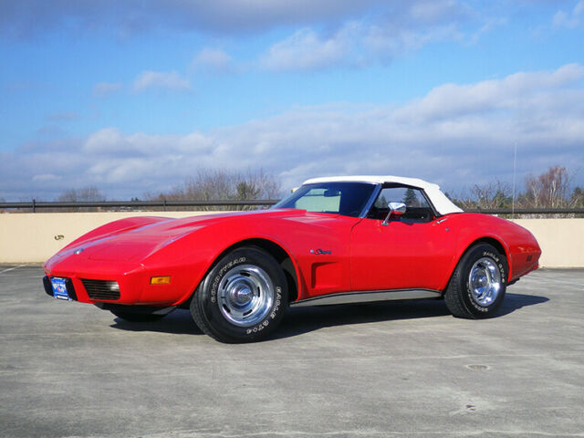 Chevrolet Corvette 1975 image number 1