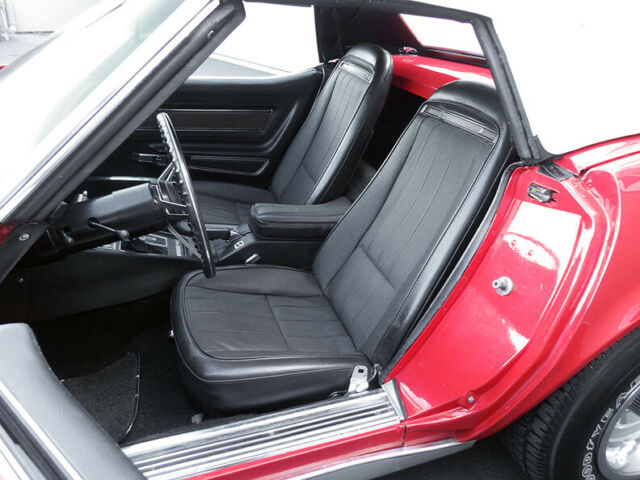 Chevrolet Corvette 1975 image number 18