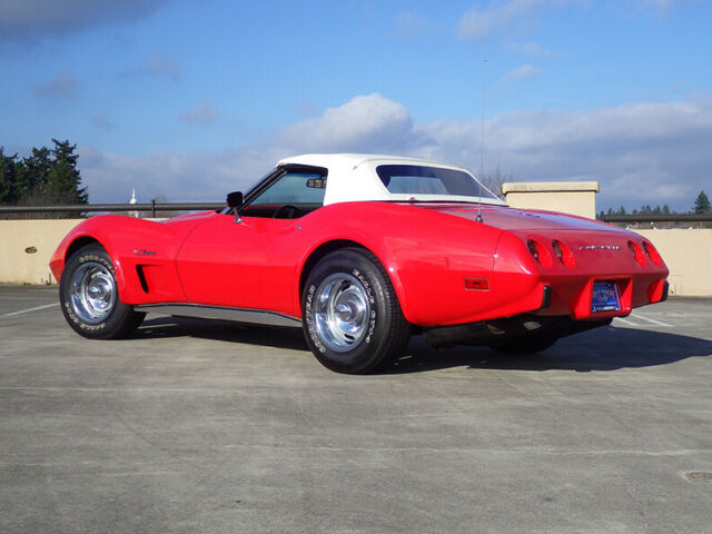 Chevrolet Corvette 1975 image number 4