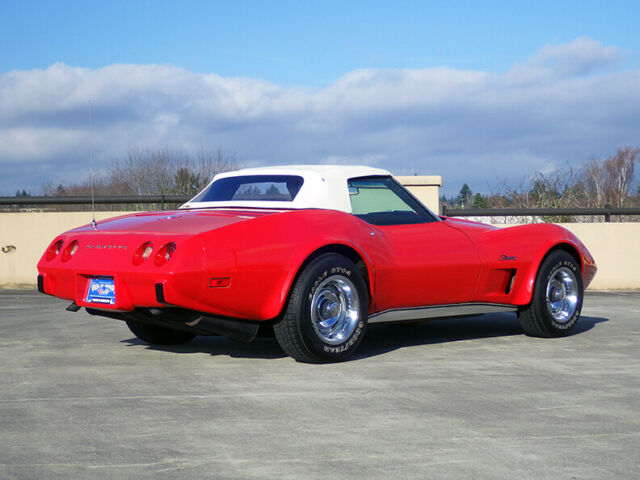 Chevrolet Corvette 1975 image number 9