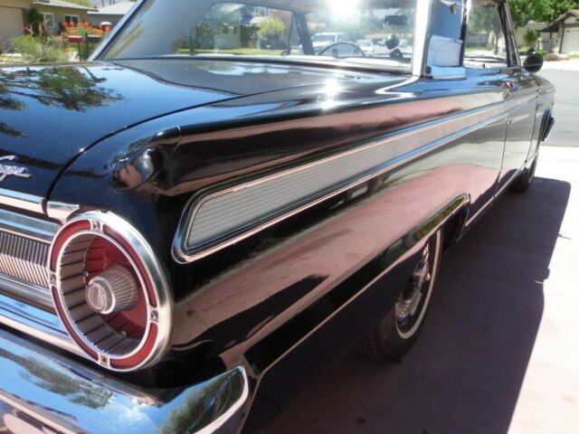 Ford Fairlane 1963 image number 22