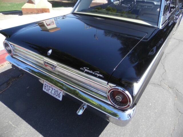 Ford Fairlane 1963 image number 23
