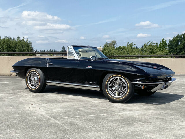 Chevrolet Corvette 1965 image number 29