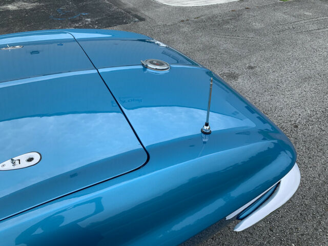 Chevrolet Corvette 1966 image number 8