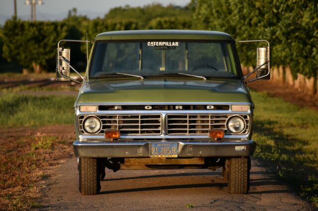 Ford F-250 1974 image number 25
