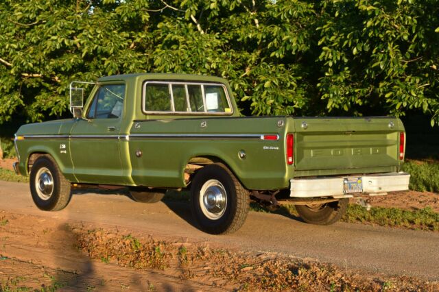 Ford F-250 1974 image number 4