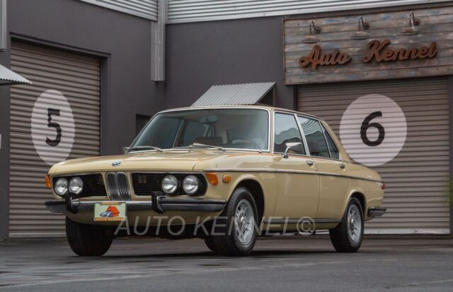 BMW Bavaria 1972 image number 15