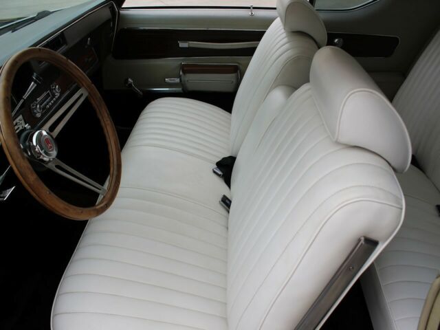 Oldsmobile Cutlass 1972 image number 34