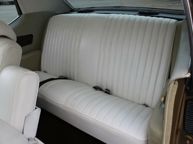 Oldsmobile Cutlass 1972 image number 36