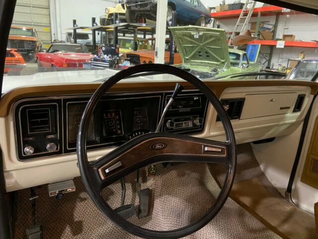 Ford F-250 1977 image number 11