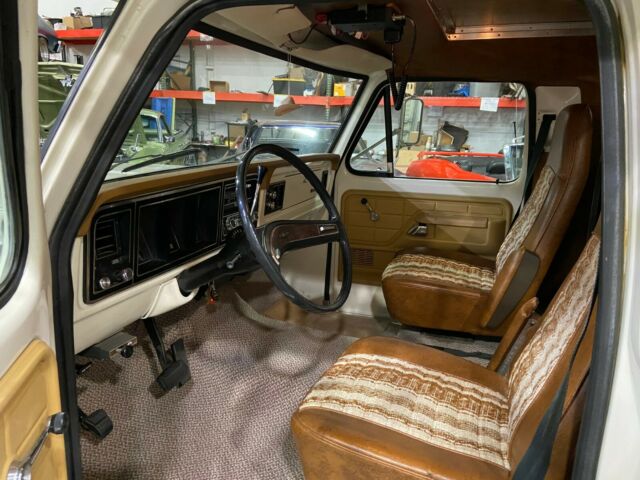 Ford F-250 1977 image number 34