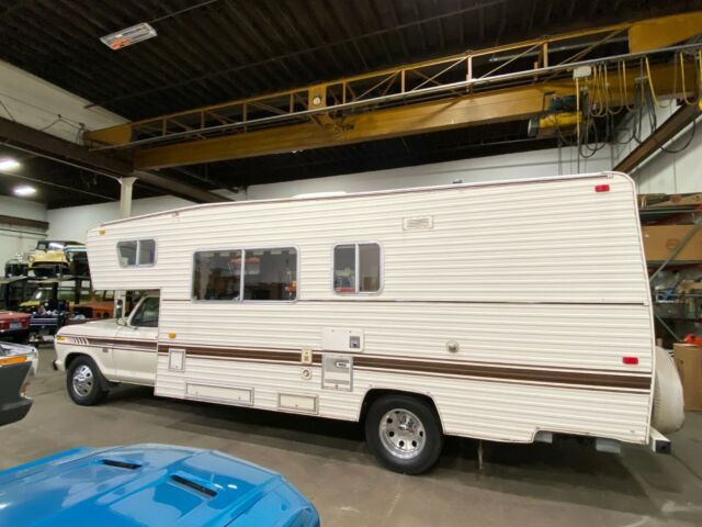 Ford F-250 1977 image number 6
