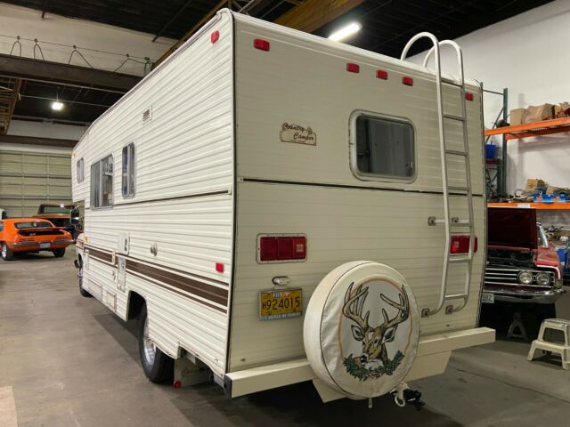 Ford F-250 1977 image number 8