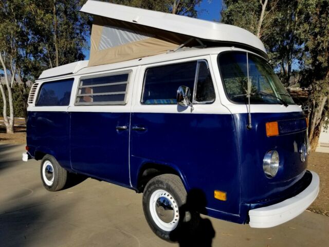 Volkswagen Bus/Vanagon 1973 image number 1
