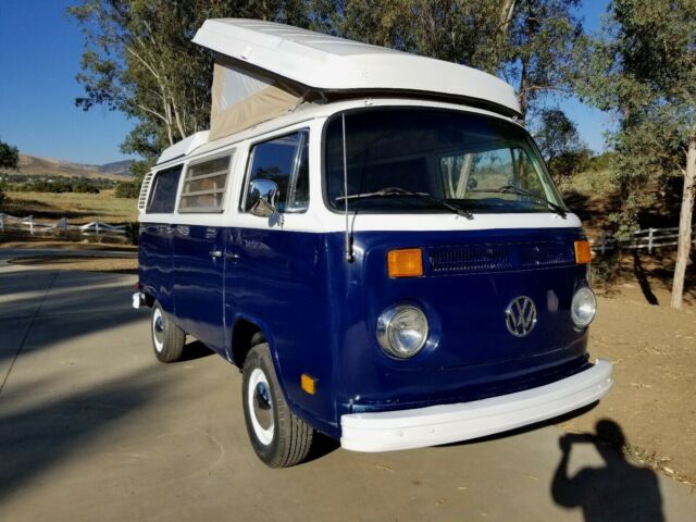 Volkswagen Bus/Vanagon 1973 image number 32