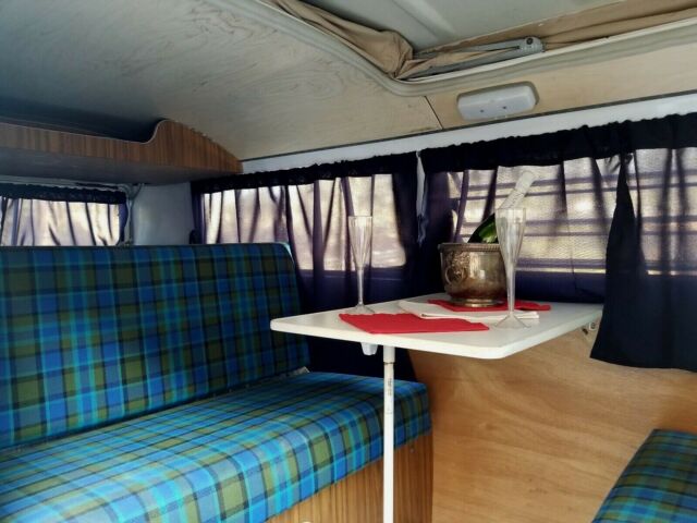 Volkswagen Bus/Vanagon 1973 image number 34