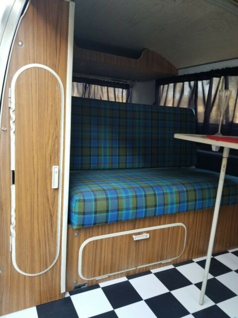 Volkswagen Bus/Vanagon 1973 image number 35