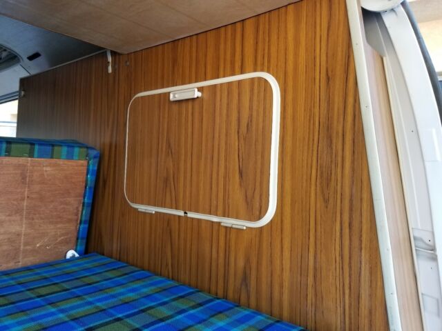 Volkswagen Bus/Vanagon 1973 image number 46