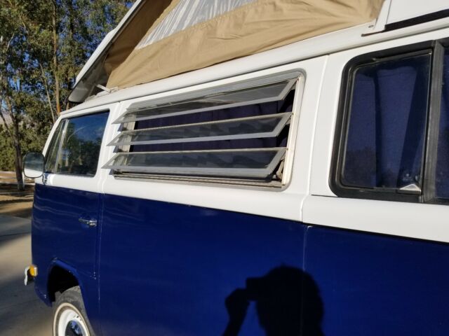 Volkswagen Bus/Vanagon 1973 image number 9