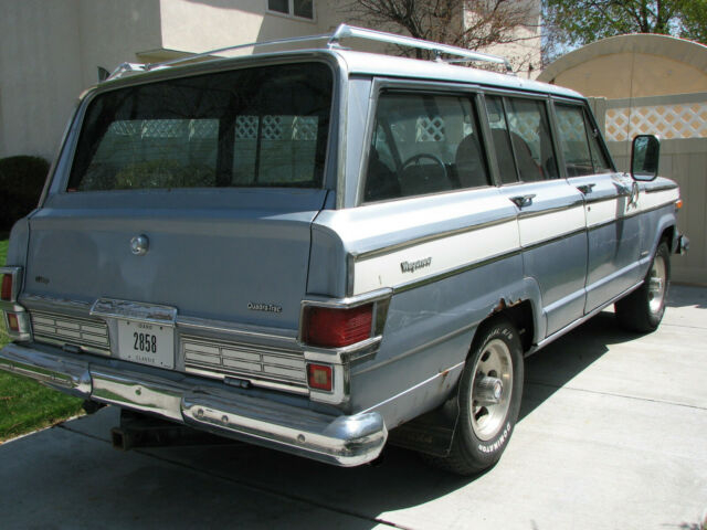 Jeep Wagoneer 1977 image number 1