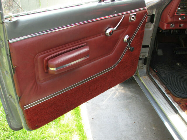 Jeep Wagoneer 1977 image number 10