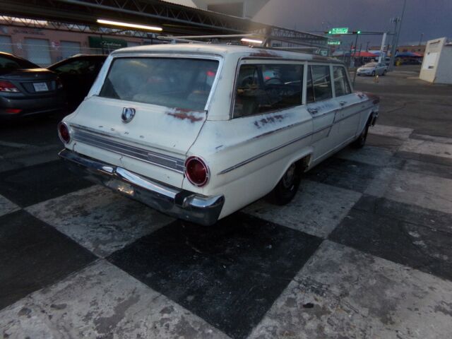 Ford Fairlane 1964 image number 3