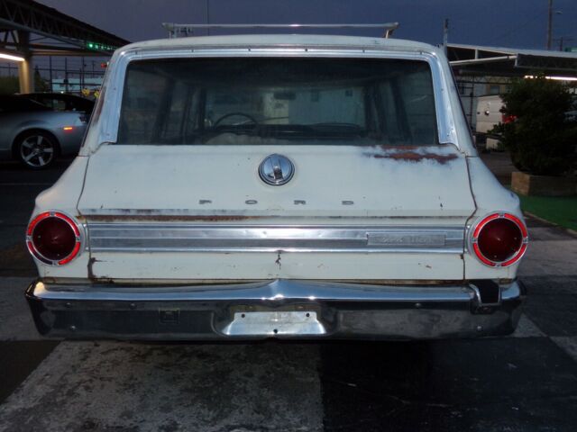 Ford Fairlane 1964 image number 4