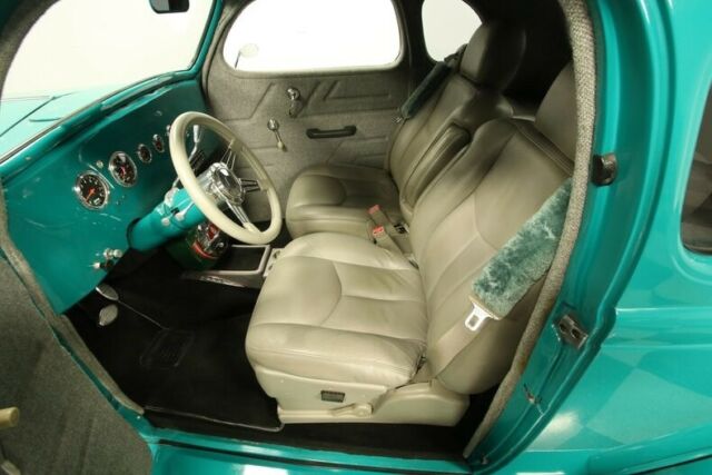 Plymouth Business Coupe 1938 image number 4