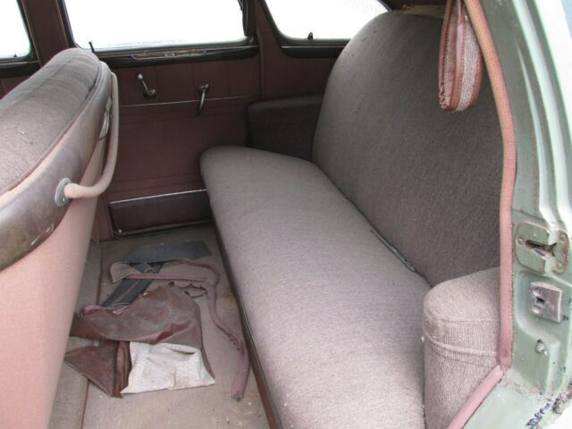 Buick Special 1942 image number 24