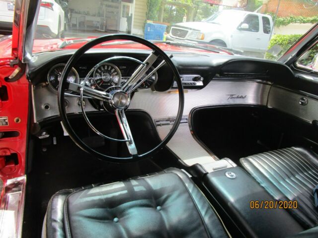 Ford Thunderbird 1962 image number 18