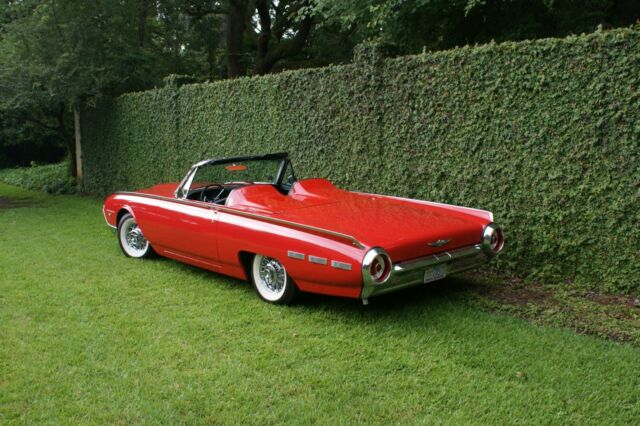 Ford Thunderbird 1962 image number 21