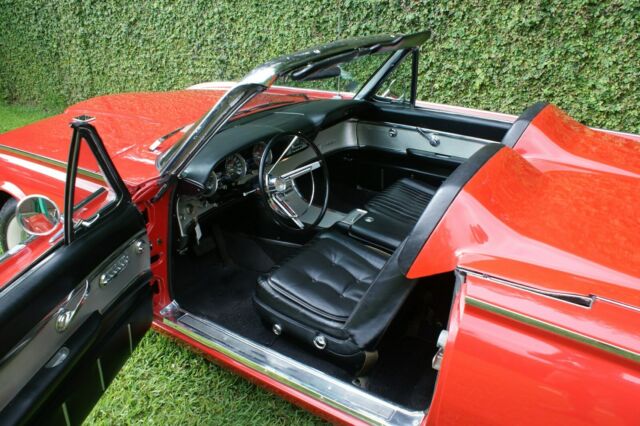 Ford Thunderbird 1962 image number 44