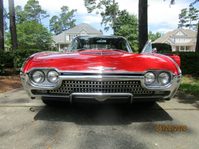 Ford Thunderbird 1962 image number 5